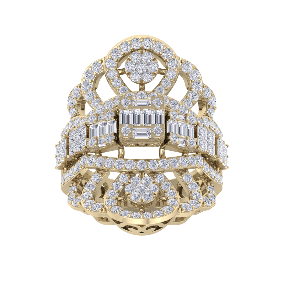Statement ring in yellow gold with white diamonds of 1.91 ct in weight