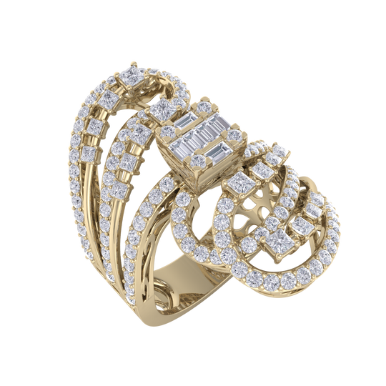 Beautiful ring in yellow gold with white diamonds of 1.69 ct in weight