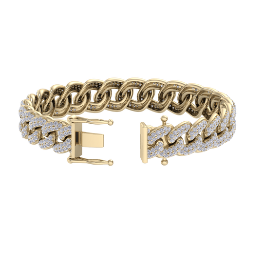Two rows diamond curb chain link bracelet in yellow gold with white diamonds of 5.19 ct in weight