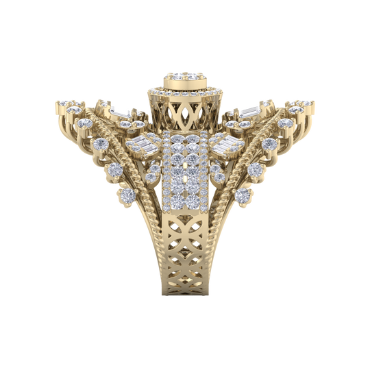 Statement ring in yellow gold with white diamonds of 2.69 ct in weight